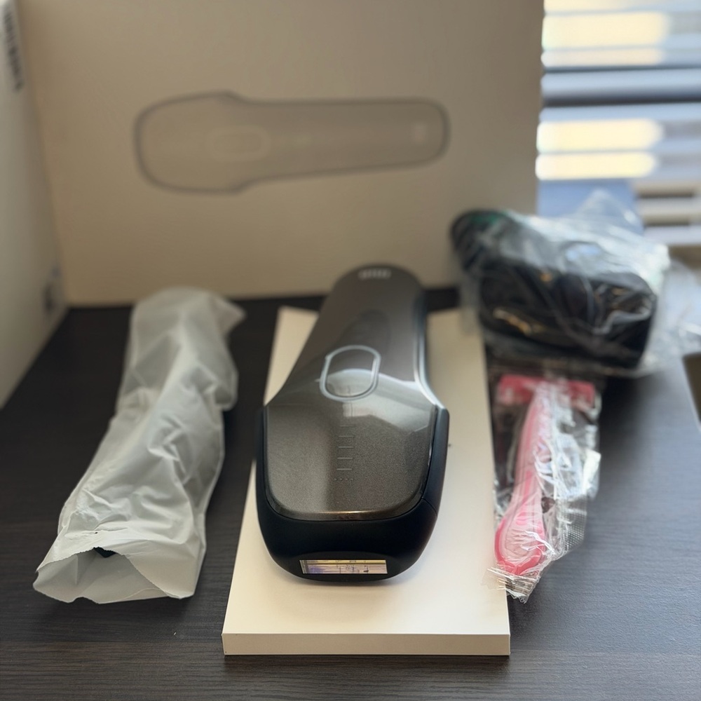 VR Handheld Device - Black